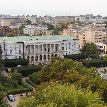 Specious Center With Park View Апартаменты Варшава