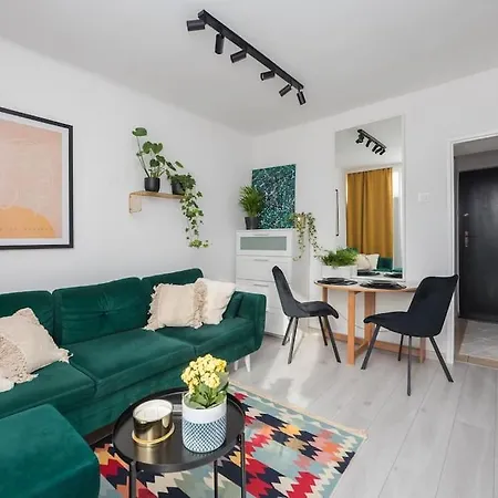 Apartment Specious Center With Park View Warsaw